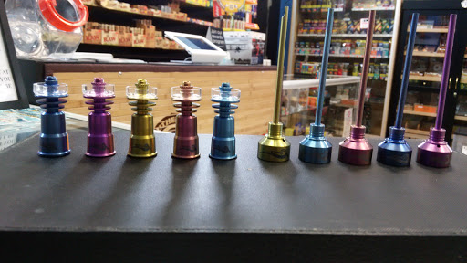 Tobacco Shop «Waves Smoke & Vapes», reviews and photos, 6740 E University Dr #103, Mesa, AZ 85205, USA