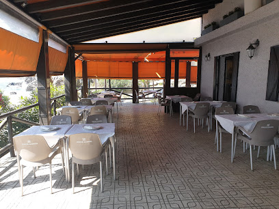 Restaurante Tito Yayo - Lugar Playa de Cabria, s/n, 18690 Granada, Spain