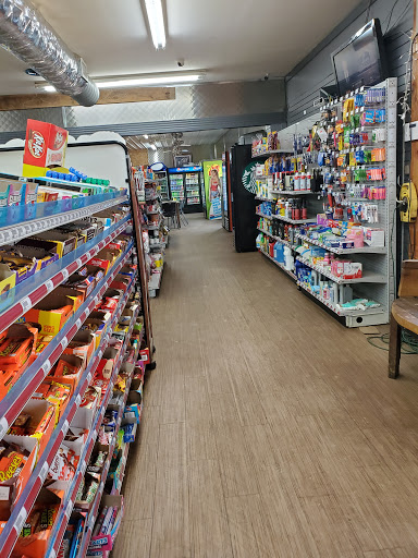 Grocery Store «Breeze In Market & Deli», reviews and photos, 1395 TN-99, Lewisburg, TN 37091, USA