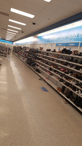 Clothing Store «Ross Dress for Less», reviews and photos, 5220 Jimmy Lee Smith Pkwy, Hiram, GA 30141, USA