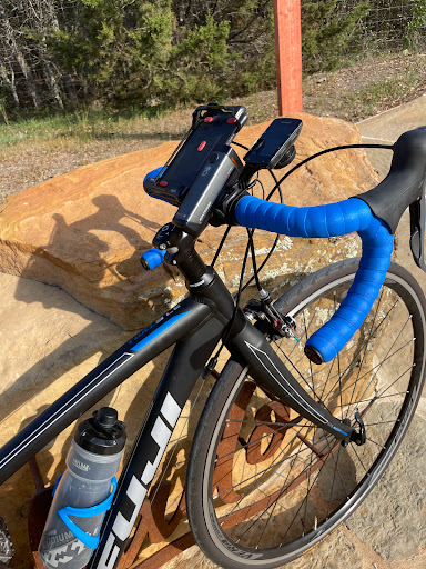 Bicycle Repair Shop «Bike World in Alamo Heights», reviews and photos, 5911 Broadway St, Alamo Heights, TX 78209, USA