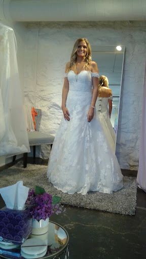 Bridal Shop «Savvy Bridal Boutique», reviews and photos, 1804 Central St, Kansas City, MO 64108, USA