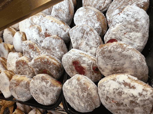 Breads & Beyond Bakery
