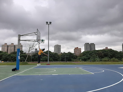 古亭河滨公园篮球场