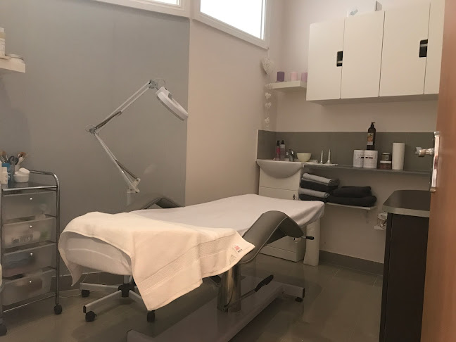 Comments and reviews of 2 Glow Aesthetics London