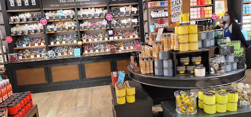 Outlet Mall «Tanger Outlet Park City», reviews and photos, 6699 N Landmark Dr, Park City, UT 84098, USA