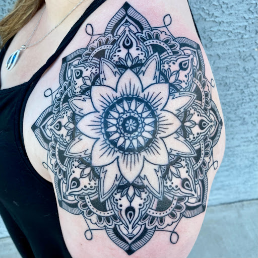 Tattoo Shop «Forever True Tattoo», reviews and photos, 19401 N Cave Creek Rd #32b, Phoenix, AZ 85024, USA