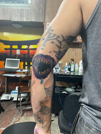 Logo da empresa - Konklav Tattoo