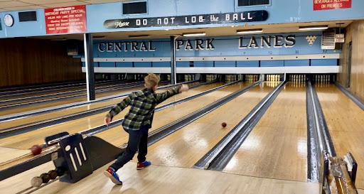 Bowling Alley «Central Park Lanes», reviews and photos, 10 Saratoga St, East Boston, MA 02128, USA