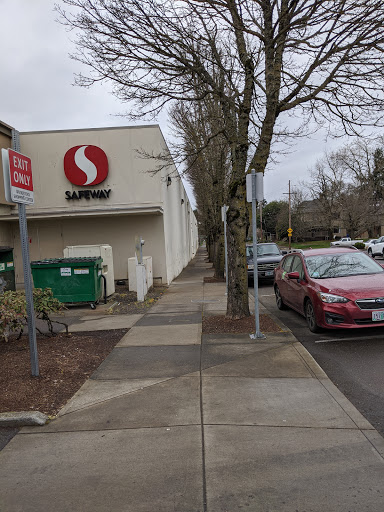 Grocery Store «Safeway», reviews and photos, 4515 SE Woodstock Blvd, Portland, OR 97206, USA