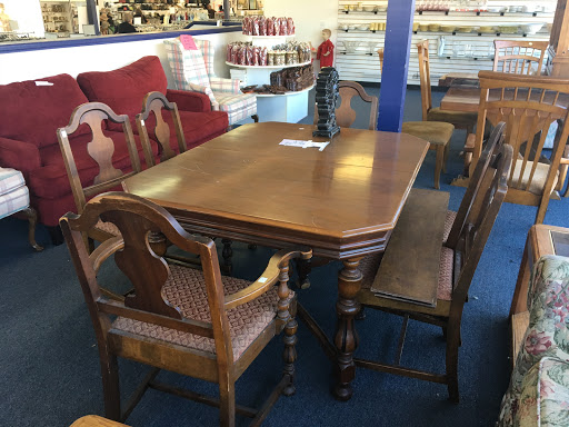 Thrift Store «Society of St. Vincent de Paul Long Beach Thrift Store», reviews and photos