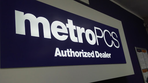 Cell Phone Store «MetroPCS Authorized Dealer», reviews and photos, 2716 E Central Ave, Wichita, KS 67214, USA