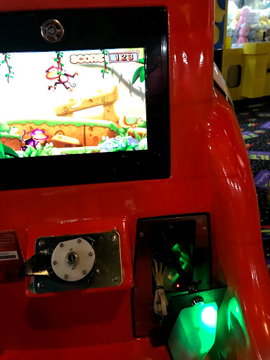 Amusement Center «TILT Studio Family Entertainment Center & Rink Side Ice Arena», reviews and photos, 6152 Grand Ave, Gurnee, IL 60031, USA