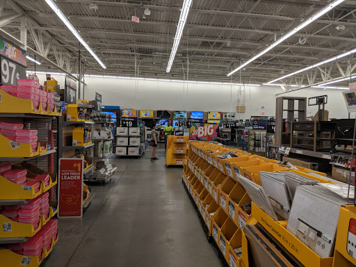 Department Store «Walmart Supercenter», reviews and photos, 638 Quequechan St, Fall River, MA 02721, USA