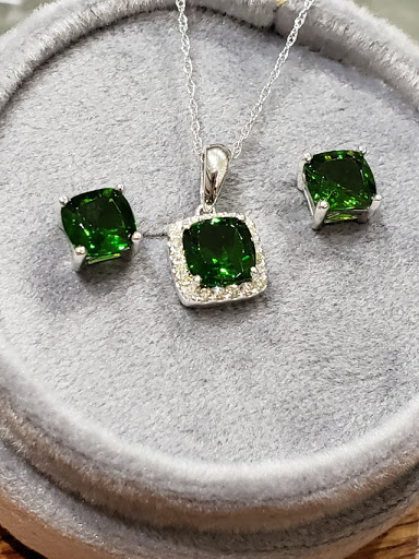 Jewelry Store «Georgetown Jewelers Inc», reviews and photos, 351 Georgetown Square, Wood Dale, IL 60191, USA