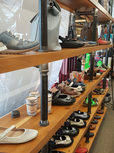 Shoe Store «Chiappetta Shoe Store», reviews and photos, 6821 39th Ave, Kenosha, WI 53142, USA