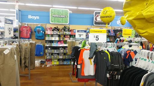 Department Store «Walmart Supercenter», reviews and photos, 5323 E Court St N, Burton, MI 48509, USA
