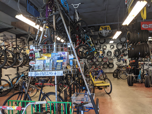 Bicycle Store «Gresham Bicycle Center», reviews and photos, 567 NE 8th St, Gresham, OR 97030, USA
