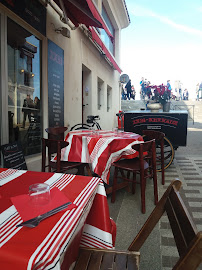 Atmosphère du Restaurant Xabi-krakada à Saint-Jean-de-Luz - n°4