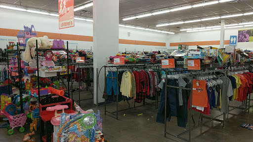 Thrift Store «40th St & Thunderbird Goodwill Retail Store & Donation Center», reviews and photos