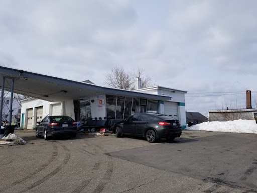 Auto Body Shop «Tech Heng Auto Body», reviews and photos, 51 Westford St, Lowell, MA 01851, USA