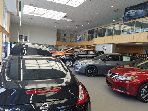 Car Dealer «Collins Nissan», reviews and photos, 4142 Bardstown Rd, Louisville, KY 40218, USA