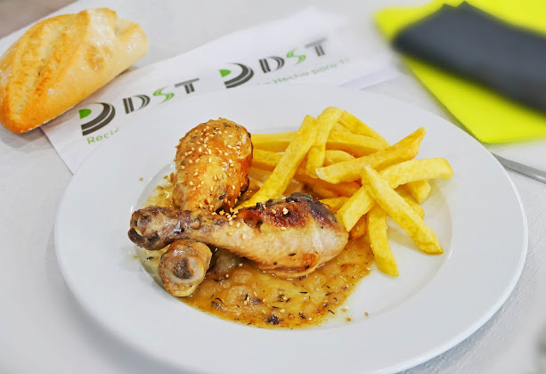 Plats et boissons hôtels DST Hotel Alonso de Monroy 10394 Belvís de Monroy