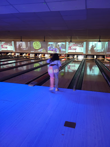 Bowling Alley «AMF Margate Lanes», reviews and photos, 2020 N State Rd 7, Margate, FL 33063, USA