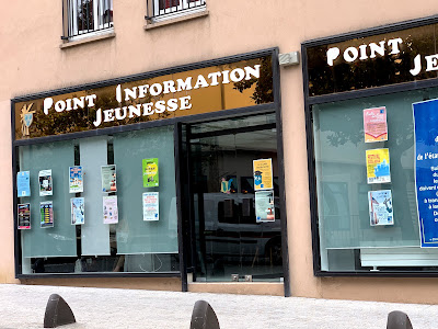 Point Information Jeunesse à Thiais