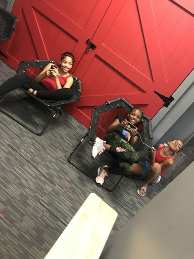 29429 Southfield Rd, Southfield, MI 48076, USA