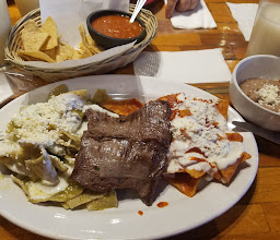 Los Antojos Grill & Beer photo