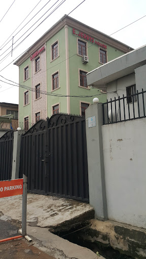 E. Jerrys House, Alade Cl, Allen, Ikeja, Nigeria, Guest House, state Lagos