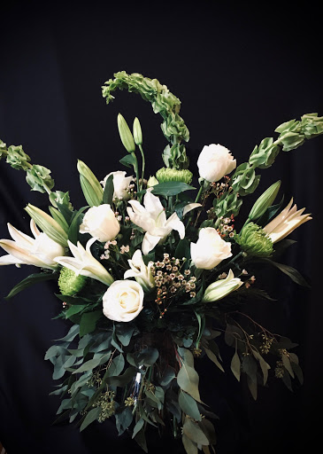 Florist «Mills & Young Florists», reviews and photos, 7122 Dixie Hwy, Louisville, KY 40258, USA