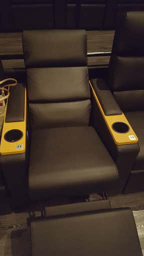 Movie Theater «Regal Cinemas Laurel Towne Centre 12», reviews and photos, 14716 Baltimore Ave, Laurel, MD 20726, USA