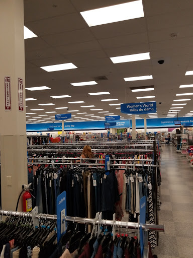 Clothing Store «Ross Dress for Less», reviews and photos, 1930 SW Wanamaker Rd, Topeka, KS 66604, USA