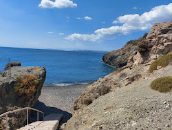 Photo de Paralia Mpourloto situé dans une zone naturelle