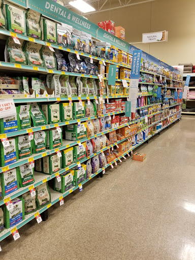 Pet Supply Store «PetSmart», reviews and photos, 857 N Val Vista Dr #106, Gilbert, AZ 85234, USA