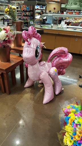 Grocery Store «Kroger», reviews and photos, 9950 Berberich Dr, Florence, KY 41042, USA