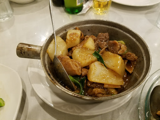 Shopping Mall «Orchard Mall Shopping Center», reviews and photos, 6337 Orchard Lake Rd, West Bloomfield Township, MI 48322, USA