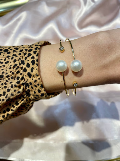 Jewelry Store «Dennis Jewelry», reviews and photos, 14701 San Pedro Ave, San Antonio, TX 78232, USA