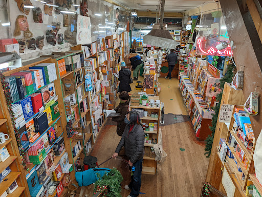 Book Store «Green Apple Books», reviews and photos, 506 Clement St, San Francisco, CA 94118, USA