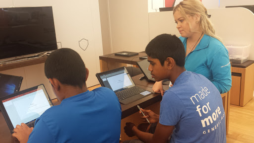 Computer Store «Microsoft Store - The Domain», reviews and photos, 3309 Esperanza Crossing #104, Austin, TX 78758, USA