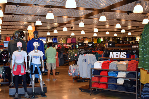 Clothing Store «The North Face Outlet», reviews and photos, 12801 W Sunrise, Sunrise, FL 33323, USA