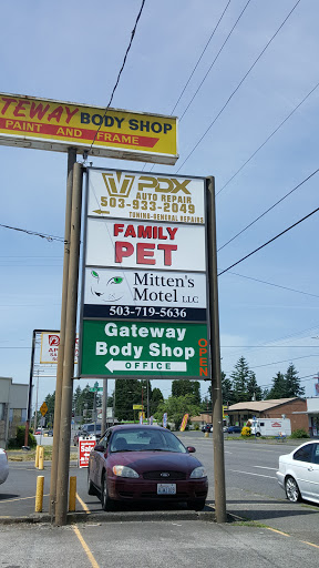 Pet Store «Family Pet Center», reviews and photos, 11916 NE Halsey St, Portland, OR 97220, USA