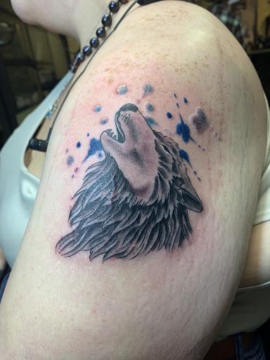 Tattoo Shop «Cross Roads Tattoo and Piercing», reviews and photos, 2070 Texas Ave, Bridge City, TX 77611, USA