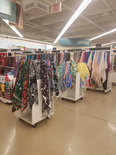 Fabric Store «Jo-Ann Fabrics and Crafts», reviews and photos, 555 W Roosevelt Rd, Chicago, IL 60607, USA