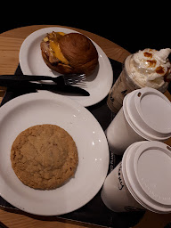 Photo n°61 de Starbucks à Lyon ()