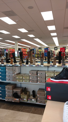 Shoe Store «Rack Room Shoes», reviews and photos, 2224 Grand Cypress Dr #715, Lutz, FL 33559, USA