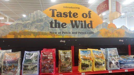 Pet Supply Store «Petco Animal Supplies», reviews and photos, 516 Valley Mall Pkwy, East Wenatchee, WA 98802, USA