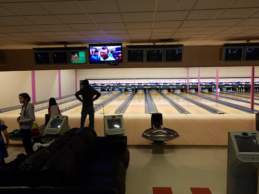 Bowling Alley «Rainbow Lanes», reviews and photos, 2748 19th Pl, Forest Grove, OR 97116, USA